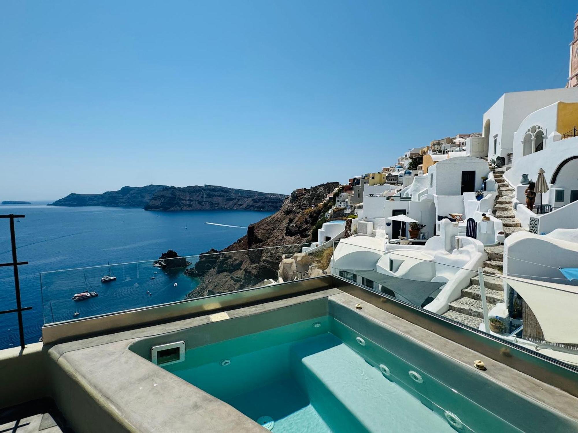 Santoroia Luxury Suites By Caldera Houses Экстерьер фото
